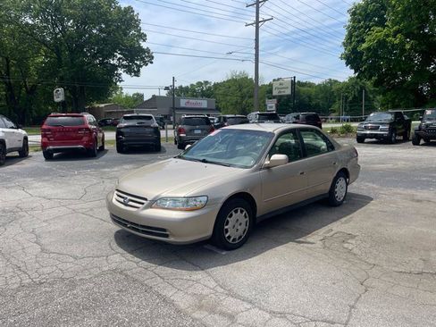 Used 2001 Honda Accord LX image 1