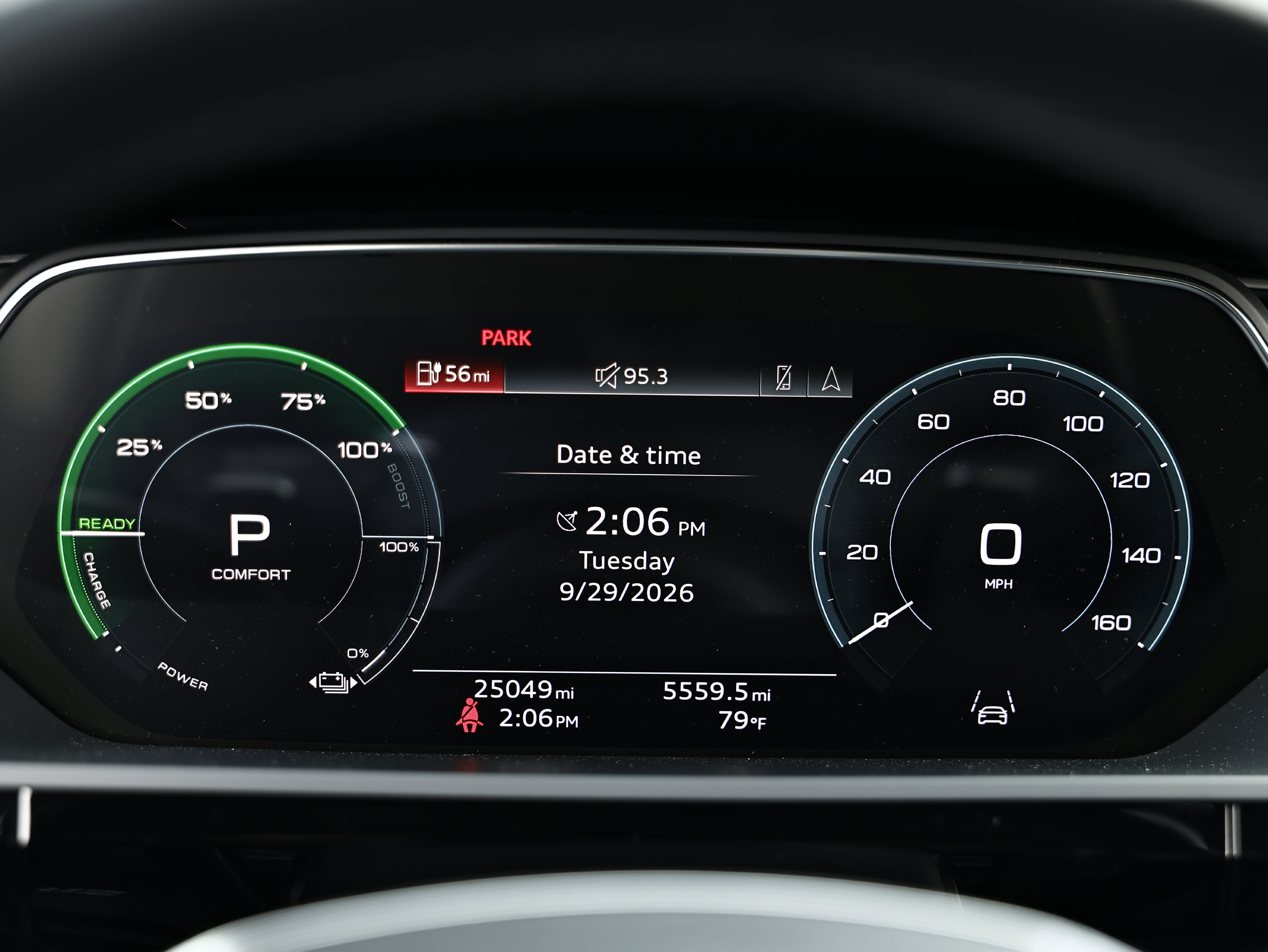 Used 2024 Audi Q8 e-tron Premium Plus w/ Premium Plus Package AWD/4WD image 32