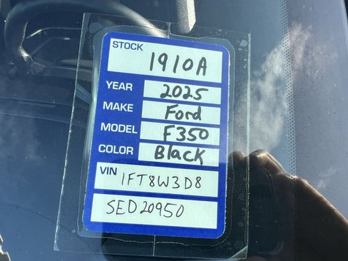 Used 2025 Ford F350 Platinum AWD/4WD image 24