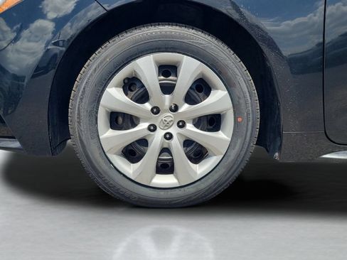 Used 2022 Toyota Corolla LE FWD image 25