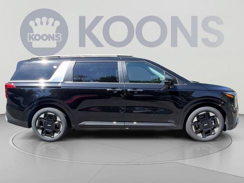 New 2026 Kia Carnival EX FWD image 8