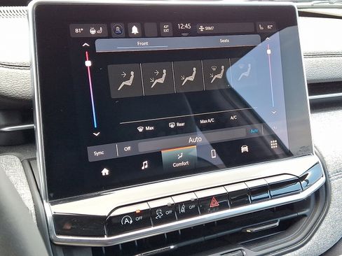 Certified 2023 Jeep Compass Latitude w/ Convenience Group image 18