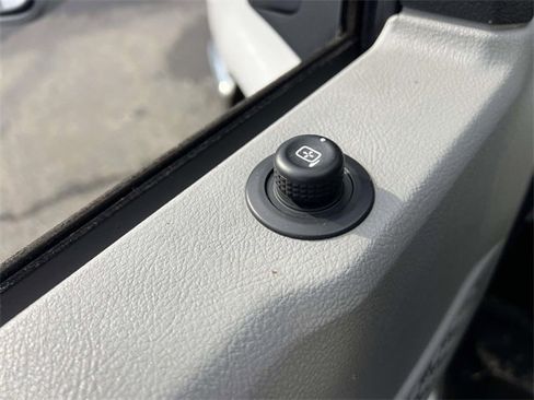 Used 2019 Ford E-350 and Econoline 350 Super Duty w/ Power Windows & Locks Group image 17