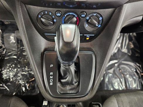 Used 2017 Ford Transit Connect XLT image 18