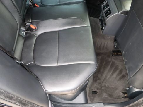 Used 2018 Jaguar XE Premium RWD image 20