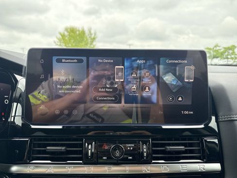 New 2026 Nissan Pathfinder Platinum AWD/4WD image 13