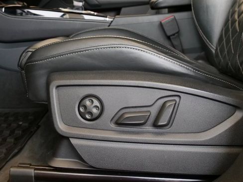 Used 2023 Audi SQ5 Premium Plus w/ Premium Plus Package image 11