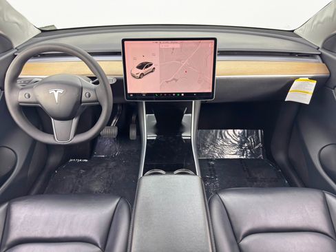 Used 2020 Tesla Model Y Long Range image 13