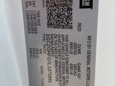 Used 2020 Chevrolet Express 3500 Extended w/ Driver Convenience Package image 12