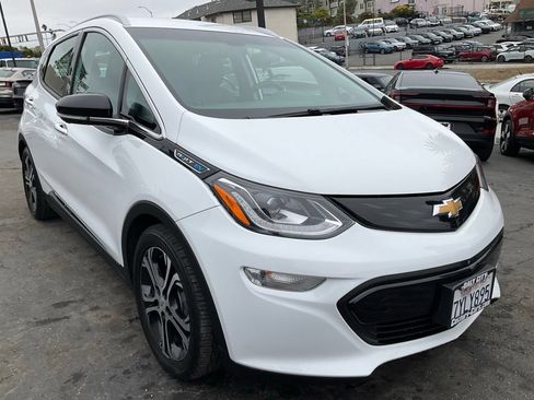Used 2017 Chevrolet Bolt Premier FWD image 70