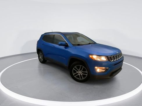 Used 2019 Jeep Compass Latitude FWD image 8
