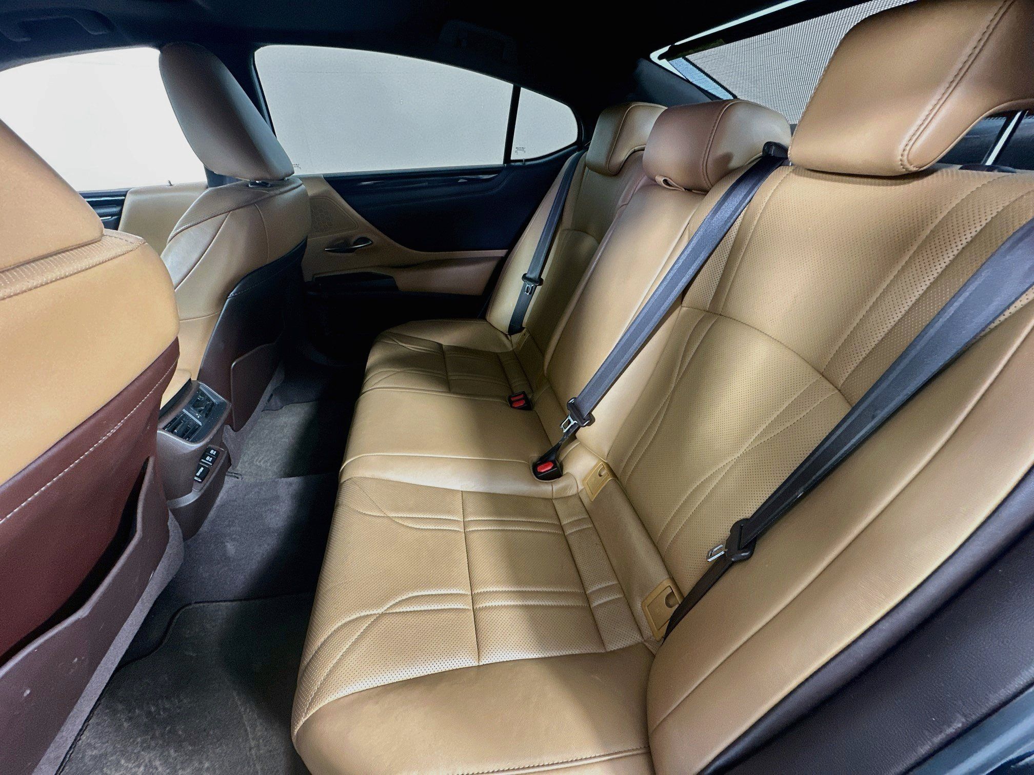 Used 2019 Lexus ES 350 w/ Accessory Package 2 FWD image 25
