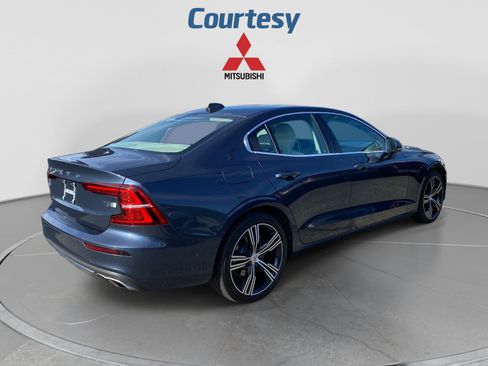 Used 2020 Volvo S60 T5 Inscription FWD image 5