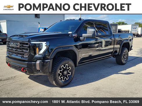 Used 2024 GMC Sierra 2500 AT4X image 7