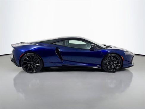 New 2025 McLaren GTS image 8