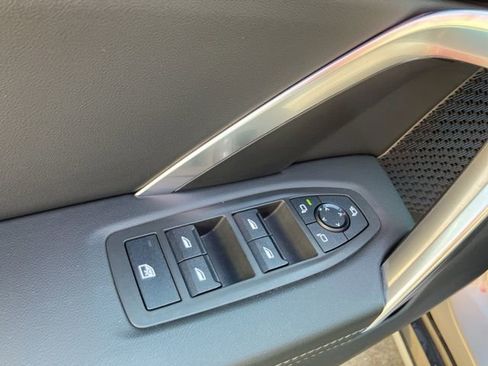 Used 2025 BMW X1 xDrive28i AWD/4WD image 10
