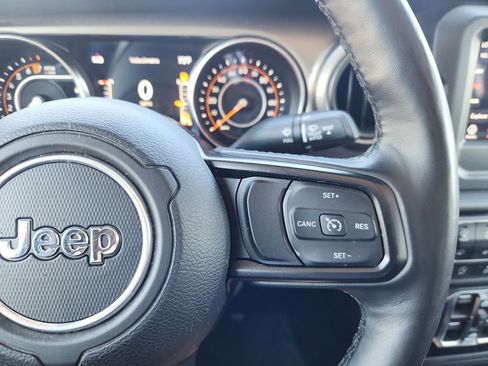 Used 2020 Jeep Gladiator Sport w/ Quick Order Package 24S image 19