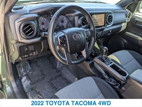 Used 2022 Toyota Tacoma TRD Sport w/ Technology Package image 14