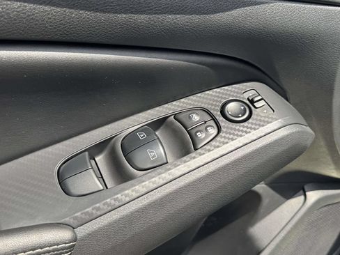 Certified 2025 Nissan Altima 2.5 SV w/ SV Special Edition Package AWD/4WD image 18