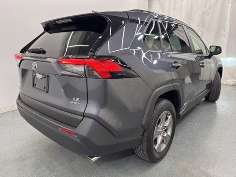 Used 2025 Toyota RAV4 LE AWD/4WD image 8