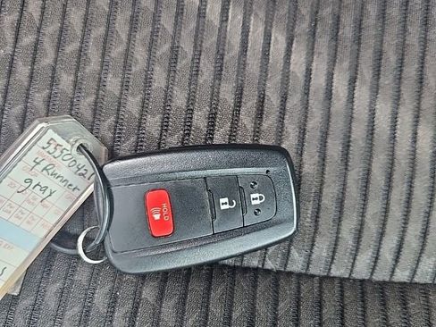 Used 2024 Toyota 4Runner TRD Off-Road image 37