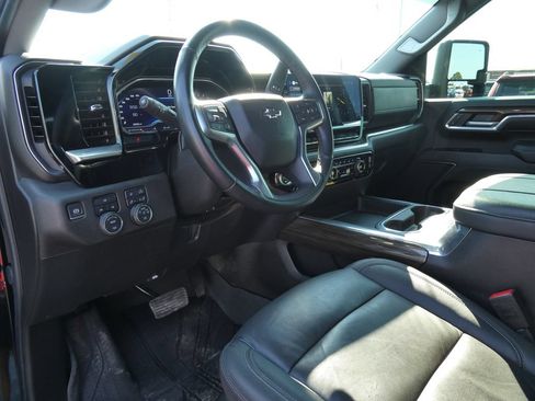 Certified 2024 Chevrolet Silverado 2500 LT w/ Midnight Edition AWD/4WD image 25