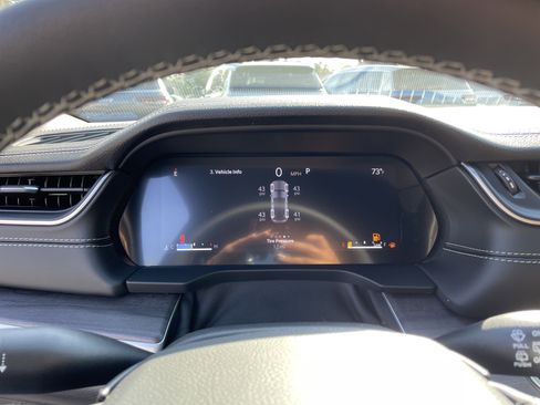 New 2025 Jeep Grand Cherokee Limited w/ Luxury Tech Group II image 20