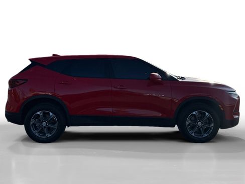 Used 2023 Chevrolet Blazer LT image 6