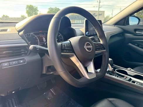 Used 2025 Nissan Altima 2.5 SR AWD/4WD image 20