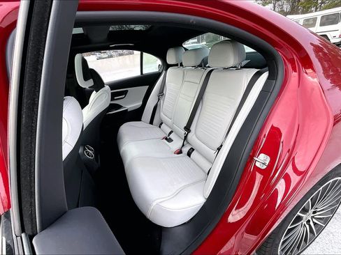 Used 2025 Mercedes-Benz C 300 Sedan image 20