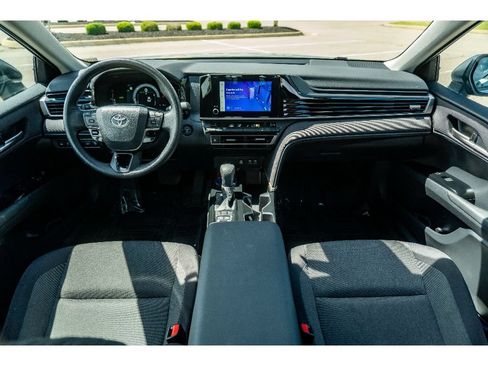 Used 2025 Toyota Camry LE FWD image 20