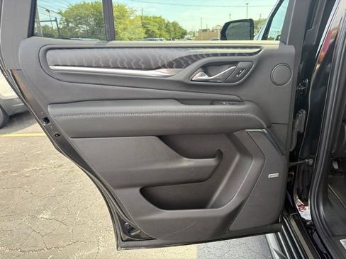 Used 2024 GMC Yukon Denali w/ Advanced Technology Package AWD/4WD image 13