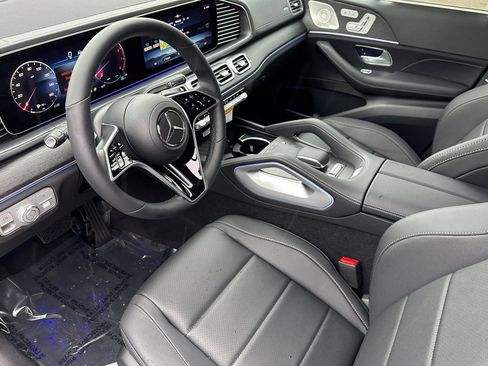 New 2026 Mercedes-Benz GLS 450 4MATIC image 16