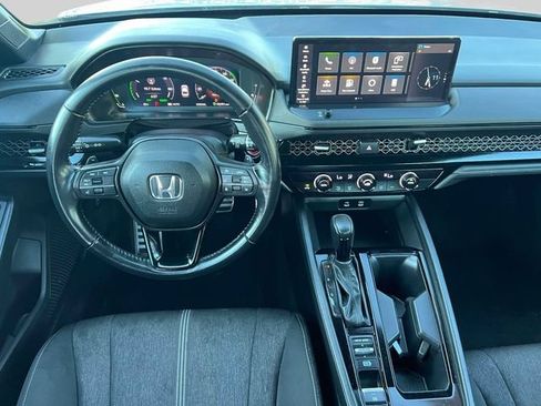 Used 2024 Honda Accord Sport image 17