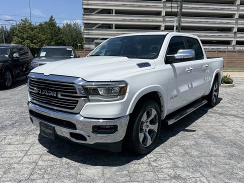 Used 2021 RAM 1500 Laramie RWD image 3