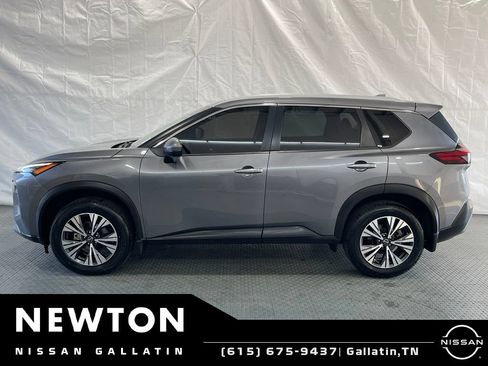 Used 2023 Nissan Rogue SV w/ SV Premium Package AWD/4WD image 4