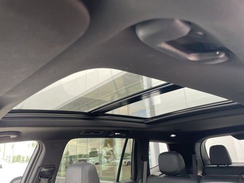 Certified 2024 Cadillac XT6 Luxury w/ LPO, Floor Liner Package image 14