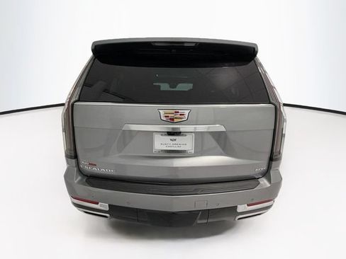 New 2026 Cadillac Escalade ESV Luxury w/ LPO, Floor Liner Package AWD/4WD image 6