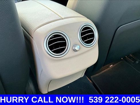 Used 2021 Mercedes-Benz C 300 4MATIC Sedan image 34