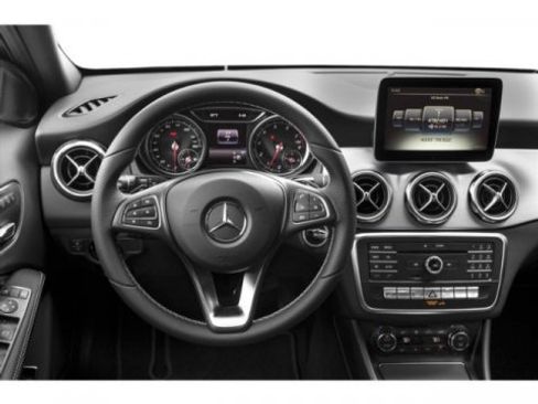 Used 2020 Mercedes-Benz GLA 250 image 7