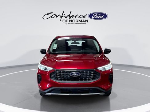 New 2026 Ford Escape Active w/ Cold Weather Package FWD image 2