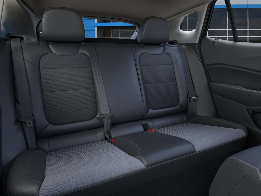 New 2026 Chevrolet Trax LT w/ Driver Confidence Package FWD image 19