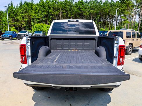 Used 2025 RAM 2500 Laramie AWD/4WD image 8