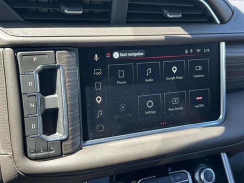 Used 2024 GMC Yukon Denali w/ Denali Reserve Package AWD/4WD image 21