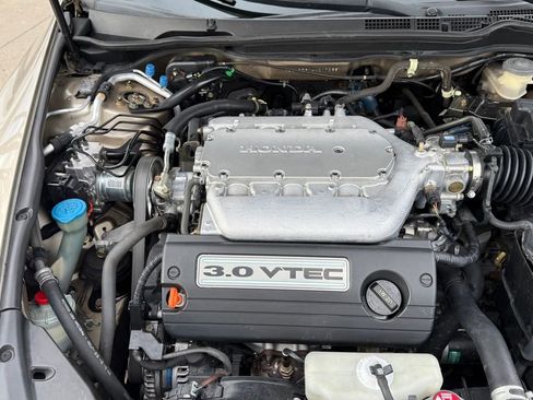 Used 2004 Honda Accord LX image 10