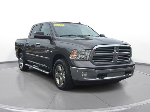 Used 2017 RAM 1500 Big Horn AWD/4WD image 3