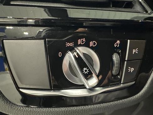 Used 2020 BMW M550i xDrive image 31