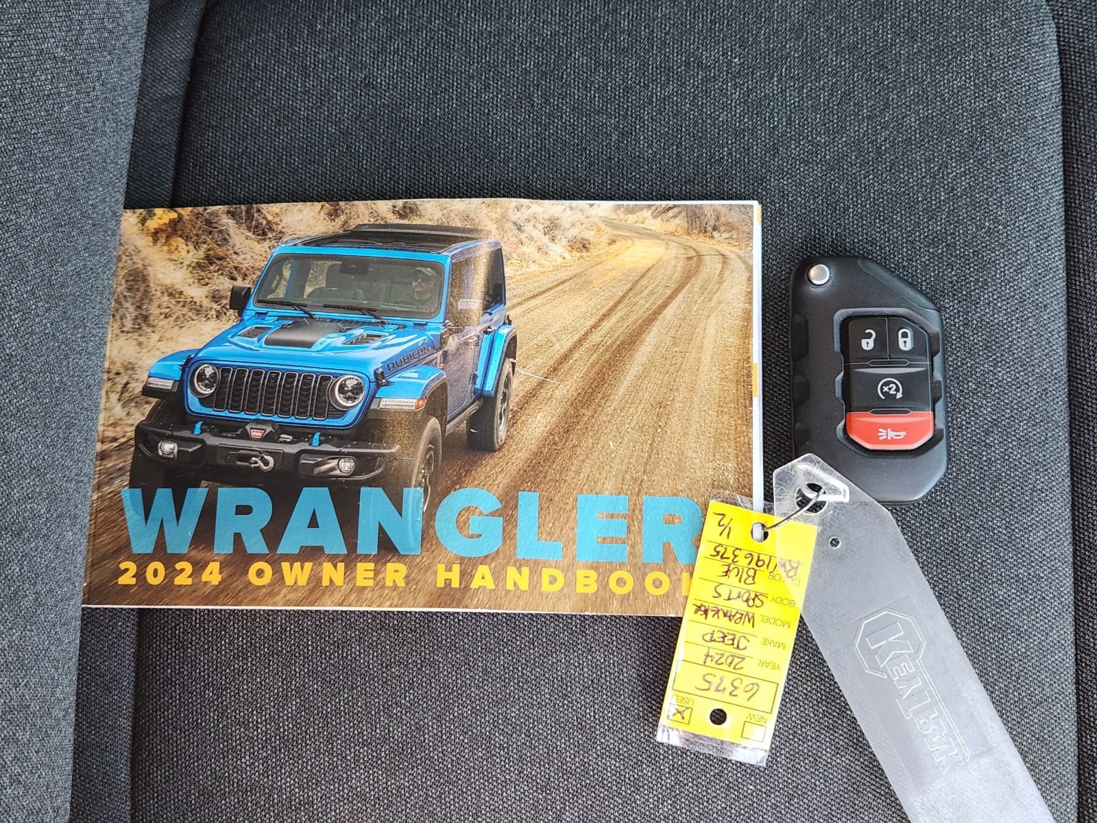 Used 2024 Jeep Wrangler Unlimited w/ Convenience Group AWD/4WD image 44