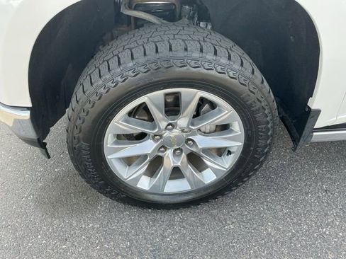 Used 2021 Chevrolet Silverado 1500 LTZ w/ Safety Package II image 11
