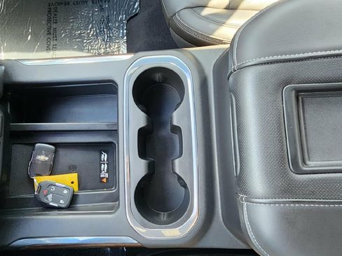 Used 2019 Chevrolet Silverado 1500 High Country AWD/4WD image 21